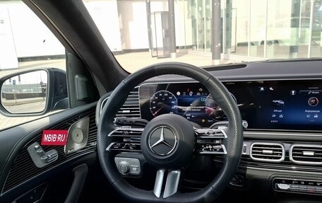 Mercedes-Benz GLS, 2024 год, 15 100 000 рублей, 34 фотография