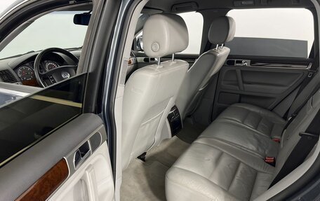 Volkswagen Touareg III, 2006 год, 1 030 000 рублей, 10 фотография