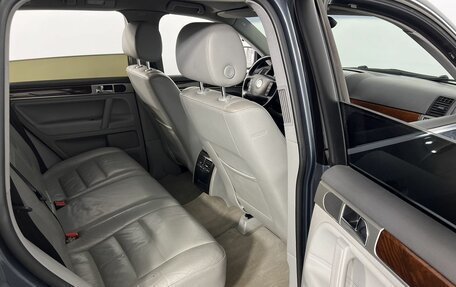 Volkswagen Touareg III, 2006 год, 1 030 000 рублей, 11 фотография