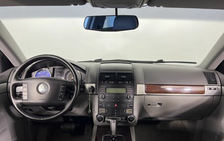 Volkswagen Touareg III, 2006 год, 1 030 000 рублей, 15 фотография