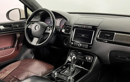 Volkswagen Touareg III, 2010 год, 1 980 000 рублей, 13 фотография