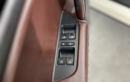 Volkswagen Touareg III, 2010 год, 1 980 000 рублей, 17 фотография