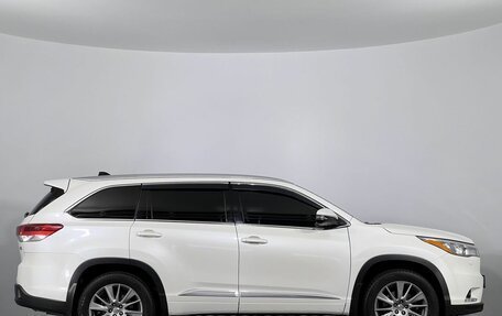 Toyota Highlander III, 2014 год, 2 870 000 рублей, 4 фотография