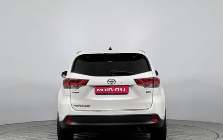 Toyota Highlander III, 2014 год, 2 870 000 рублей, 6 фотография