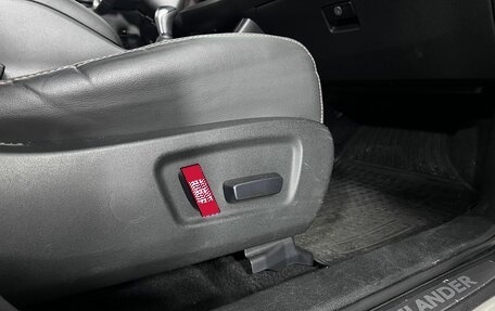 Toyota Highlander III, 2014 год, 2 870 000 рублей, 15 фотография