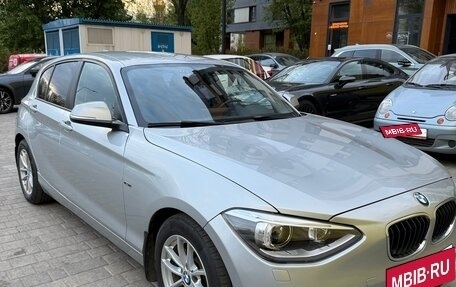 BMW 1 серия, 2011 год, 1 300 000 рублей, 2 фотография