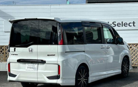 Honda Stepwgn IV, 2022 год, 1 835 000 рублей, 2 фотография