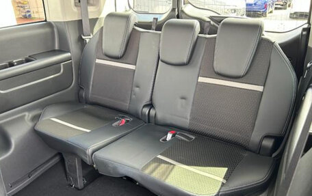 Honda Stepwgn IV, 2022 год, 1 835 000 рублей, 16 фотография