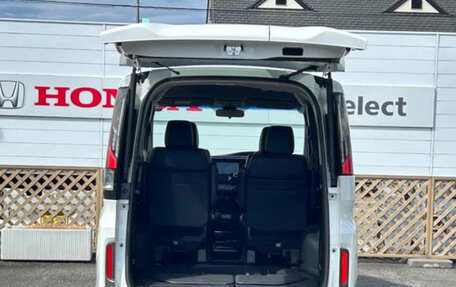 Honda Stepwgn IV, 2022 год, 1 835 000 рублей, 9 фотография