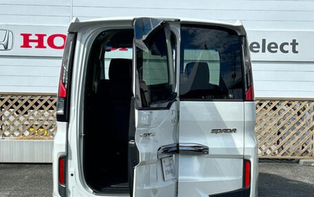 Honda Stepwgn IV, 2022 год, 1 835 000 рублей, 8 фотография