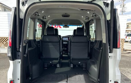 Honda Stepwgn IV, 2022 год, 1 835 000 рублей, 18 фотография