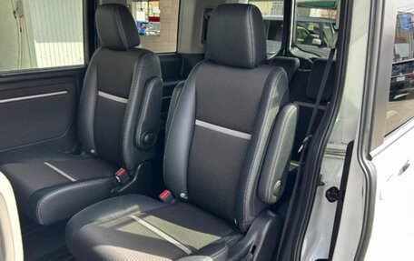 Honda Stepwgn IV, 2022 год, 1 835 000 рублей, 15 фотография