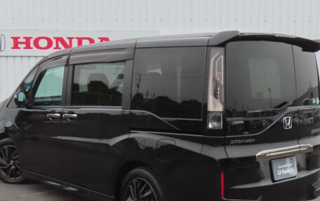 Honda Stepwgn IV, 2022 год, 1 850 000 рублей, 5 фотография