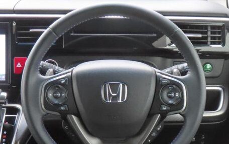 Honda Stepwgn IV, 2022 год, 1 850 000 рублей, 13 фотография