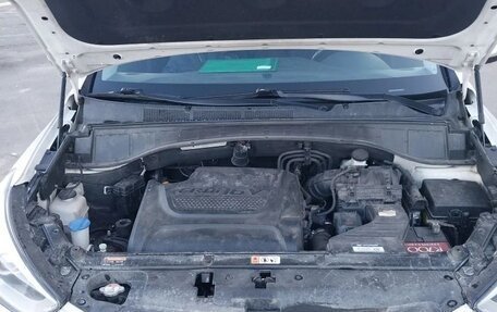 Hyundai Santa Fe III рестайлинг, 2015 год, 1 980 000 рублей, 22 фотография