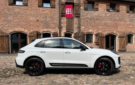 Porsche Macan I рестайлинг, 2023 год, 7 227 000 рублей, 2 фотография