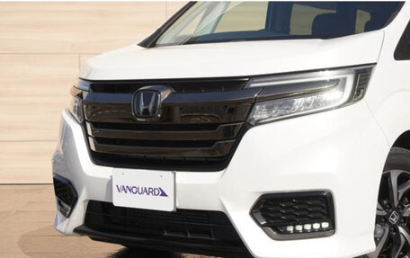 Honda Stepwgn IV, 2022 год, 1 960 000 рублей, 2 фотография