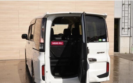 Honda Stepwgn IV, 2022 год, 1 960 000 рублей, 6 фотография