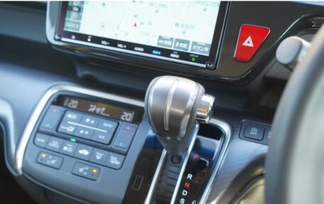 Honda Stepwgn IV, 2022 год, 1 960 000 рублей, 16 фотография