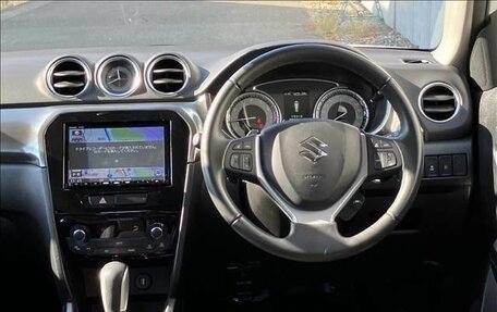 Suzuki Escudo IV, 2023 год, 1 620 000 рублей, 10 фотография