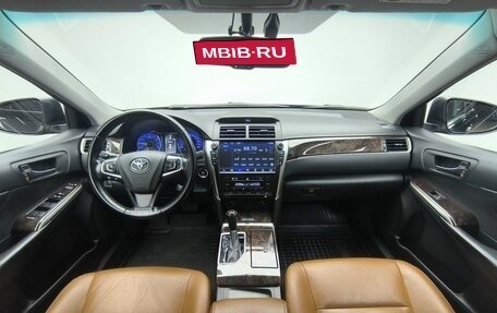 Toyota Camry, 2017 год, 2 451 000 рублей, 7 фотография