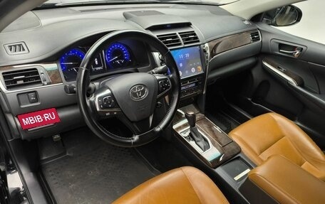 Toyota Camry, 2017 год, 2 451 000 рублей, 15 фотография