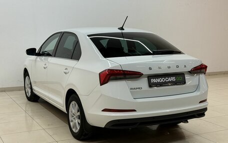 Skoda Rapid II, 2021 год, 1 590 000 рублей, 6 фотография
