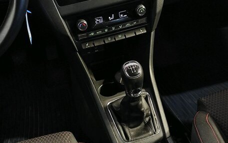 Skoda Rapid I, 2015 год, 1 129 000 рублей, 10 фотография