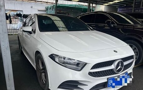 Mercedes-Benz A-Класс, 2022 год, 1 733 000 рублей, 1 фотография