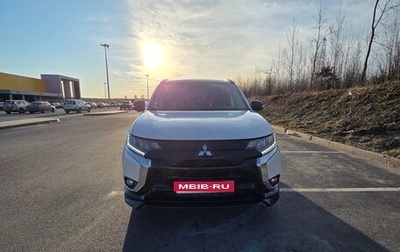 Mitsubishi Outlander III рестайлинг 3, 2022 год, 3 550 000 рублей, 1 фотография
