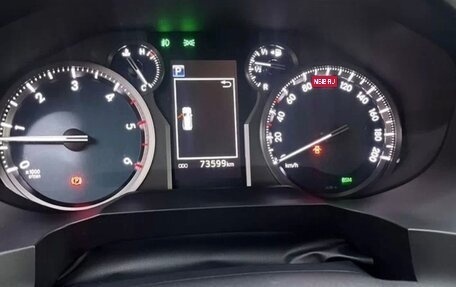 Toyota Land Cruiser Prado 150 рестайлинг 2, 2021 год, 7 500 000 рублей, 10 фотография