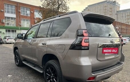 Toyota Land Cruiser Prado 150 рестайлинг 2, 2021 год, 7 500 000 рублей, 7 фотография