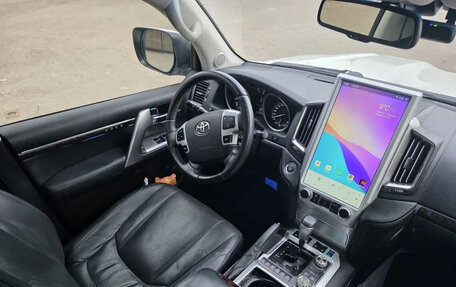 Toyota Land Cruiser 200, 2012 год, 5 500 000 рублей, 6 фотография