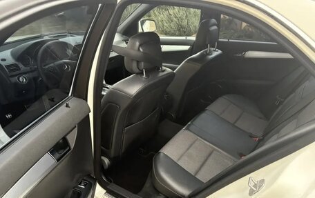 Mercedes-Benz C-Класс, 2008 год, 1 050 000 рублей, 10 фотография