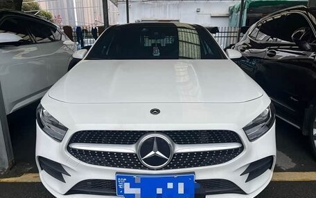 Mercedes-Benz A-Класс, 2022 год, 1 733 000 рублей, 2 фотография