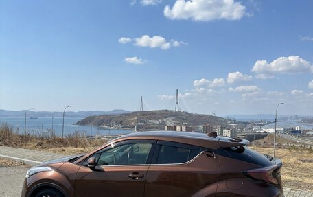 Toyota C-HR I рестайлинг, 2017 год, 1 715 000 рублей, 3 фотография