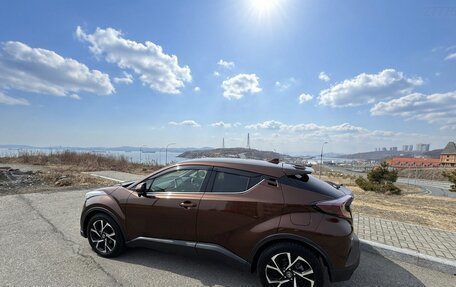 Toyota C-HR I рестайлинг, 2017 год, 1 715 000 рублей, 8 фотография