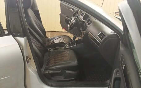 Volkswagen Jetta VI, 2012 год, 1 100 000 рублей, 13 фотография