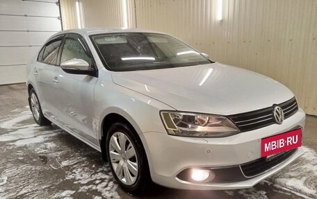 Volkswagen Jetta VI, 2012 год, 1 100 000 рублей, 12 фотография