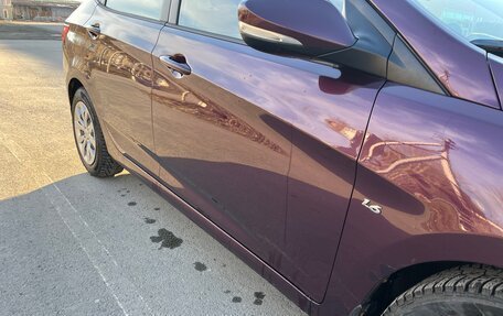 Hyundai Solaris II рестайлинг, 2011 год, 700 000 рублей, 3 фотография