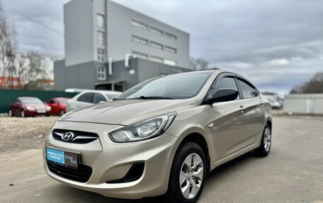 Hyundai Solaris II рестайлинг, 2011 год, 655 000 рублей, 3 фотография