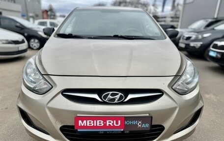 Hyundai Solaris II рестайлинг, 2011 год, 655 000 рублей, 2 фотография