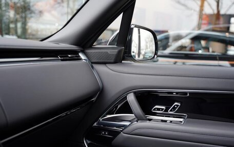 Land Rover Range Rover IV рестайлинг, 2025 год, 30 790 000 рублей, 17 фотография