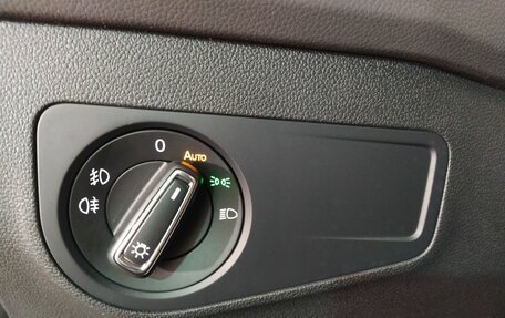 Volkswagen Tiguan II, 2020 год, 2 900 000 рублей, 13 фотография