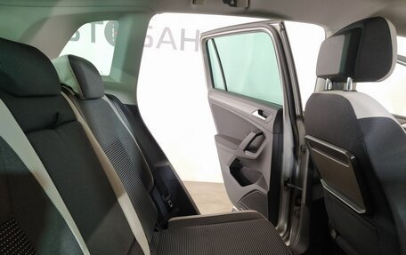 Volkswagen Tiguan II, 2020 год, 2 900 000 рублей, 24 фотография