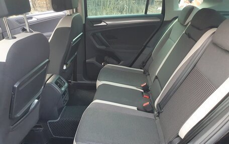 Volkswagen Tiguan II, 2019 год, 2 470 000 рублей, 7 фотография