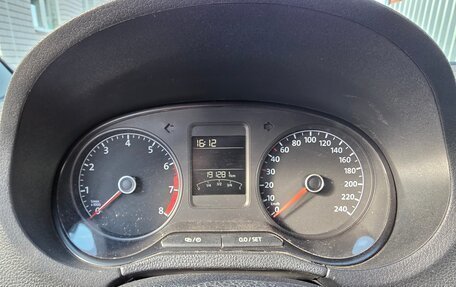 Volkswagen Polo VI (EU Market), 2015 год, 800 000 рублей, 6 фотография