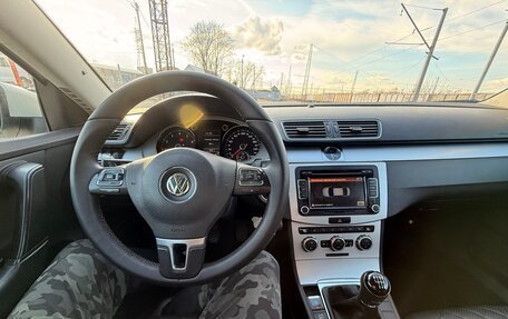 Volkswagen Passat B7, 2013 год, 800 000 рублей, 7 фотография