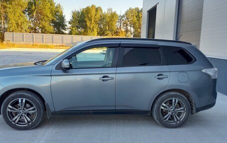 Mitsubishi Outlander III рестайлинг 3, 2012 год, 1 350 000 рублей, 4 фотография