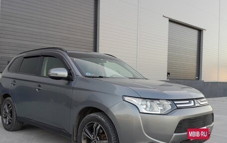Mitsubishi Outlander III рестайлинг 3, 2012 год, 1 350 000 рублей, 3 фотография